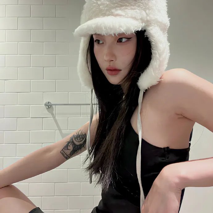 所以……和黑粉结婚了